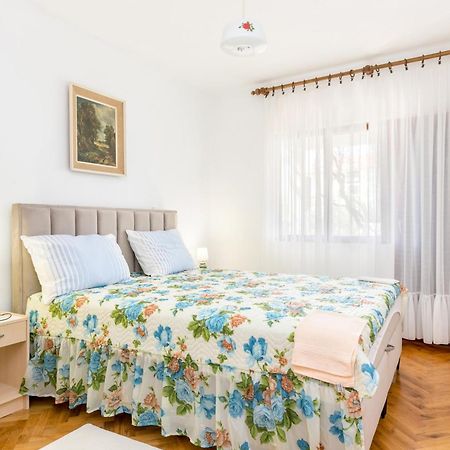 Apartments By The Sea Okrug Gornji, Ciovo - 1069 Trogir Dış mekan fotoğraf