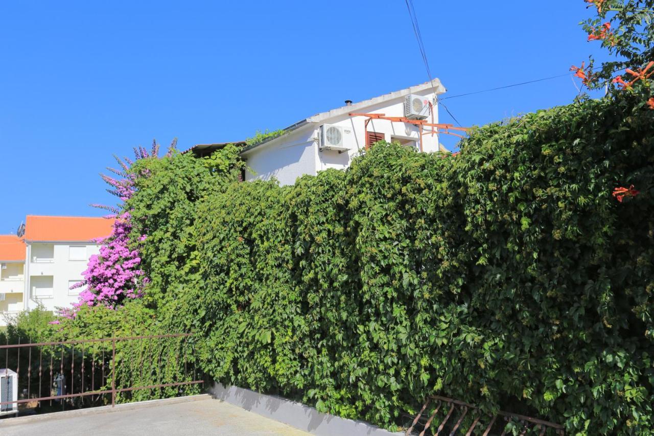 Apartments By The Sea Okrug Gornji, Ciovo - 1069 Trogir Dış mekan fotoğraf