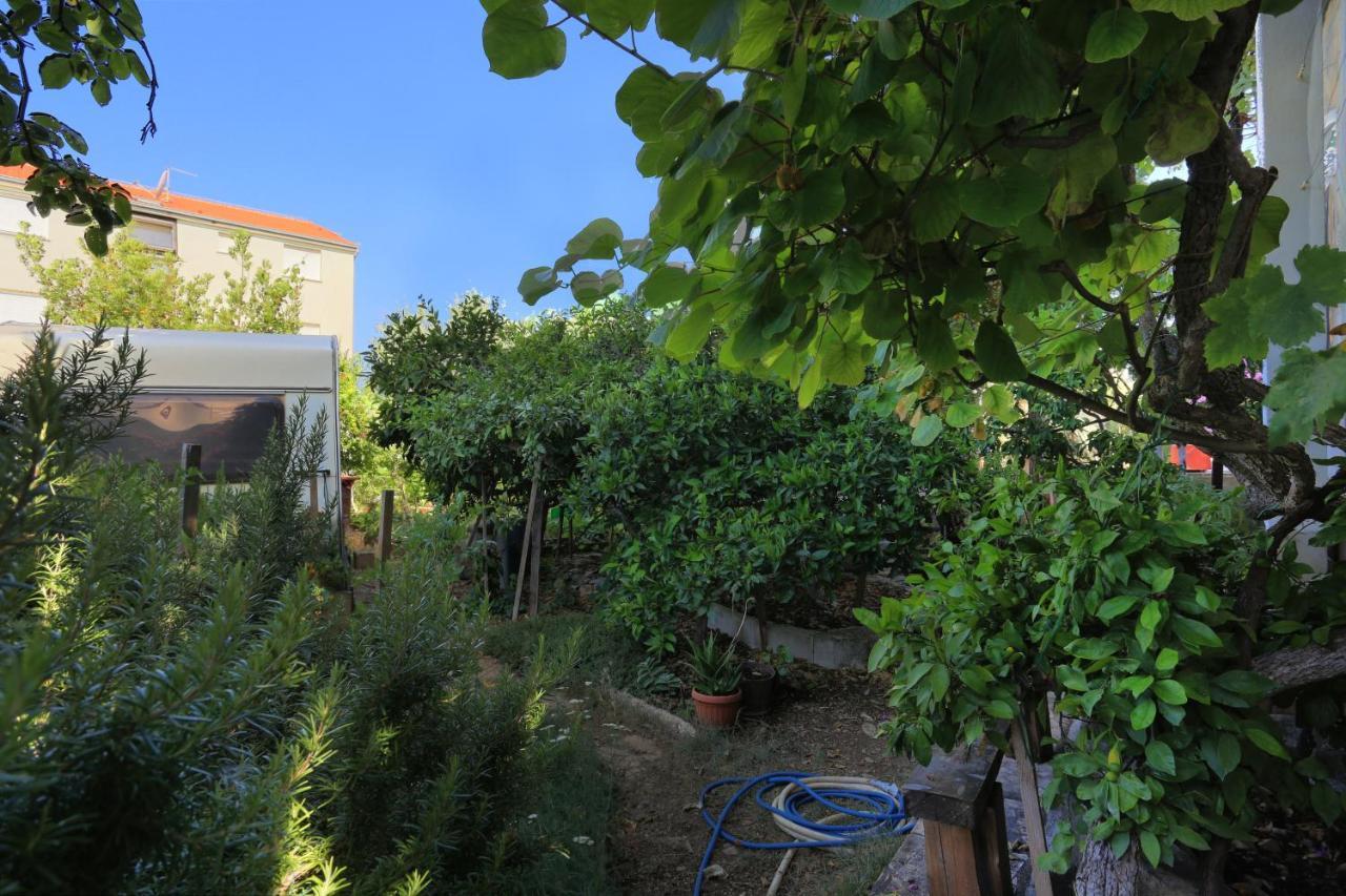 Apartments By The Sea Okrug Gornji, Ciovo - 1069 Trogir Dış mekan fotoğraf